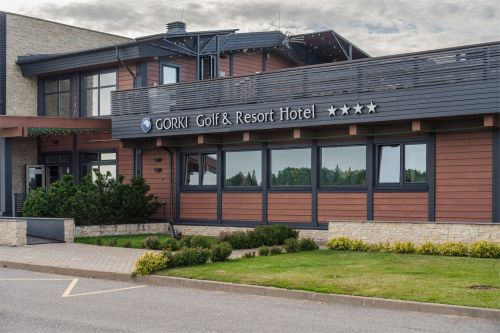 Suite with a terrace overlooking the golf course